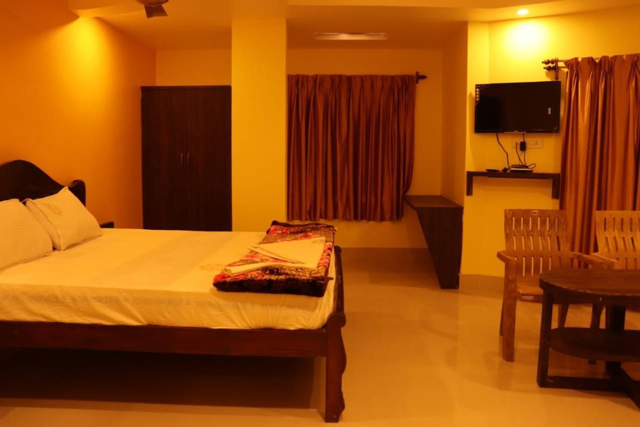 Hotel Crown Of Digha ดีกา ภายนอก รูปภาพ