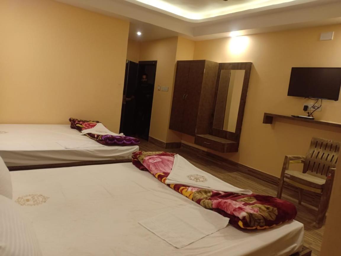 Hotel Crown Of Digha ดีกา ภายนอก รูปภาพ