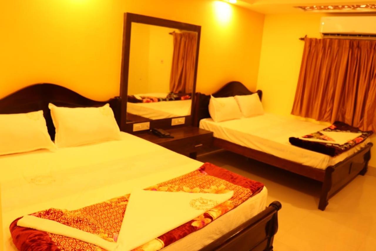 Hotel Crown Of Digha ดีกา ภายนอก รูปภาพ
