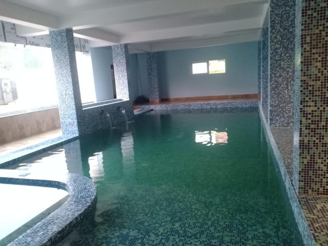 Hotel Crown Of Digha ดีกา ภายนอก รูปภาพ